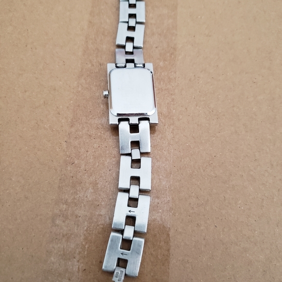 Watch - Picture 3 of 3